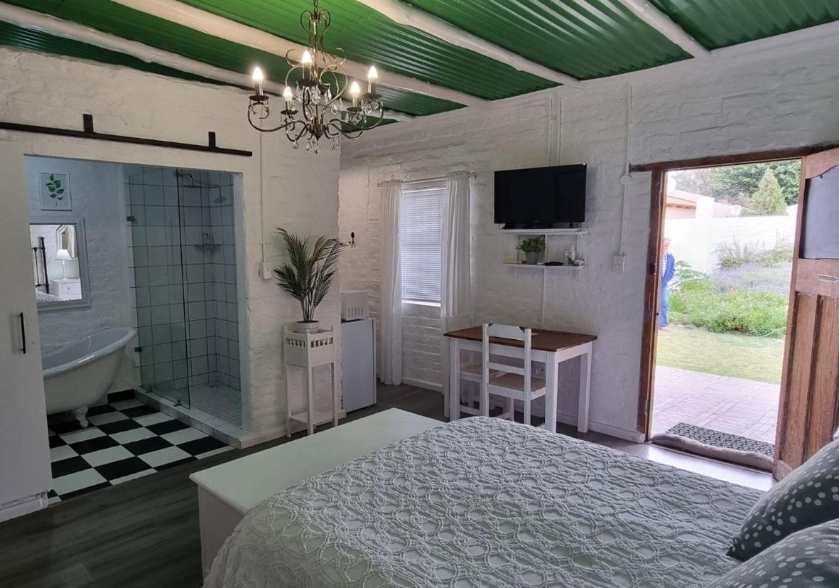 Rietjiesbos Self Catering Hotel Graaff-Reinet Kültér fotó